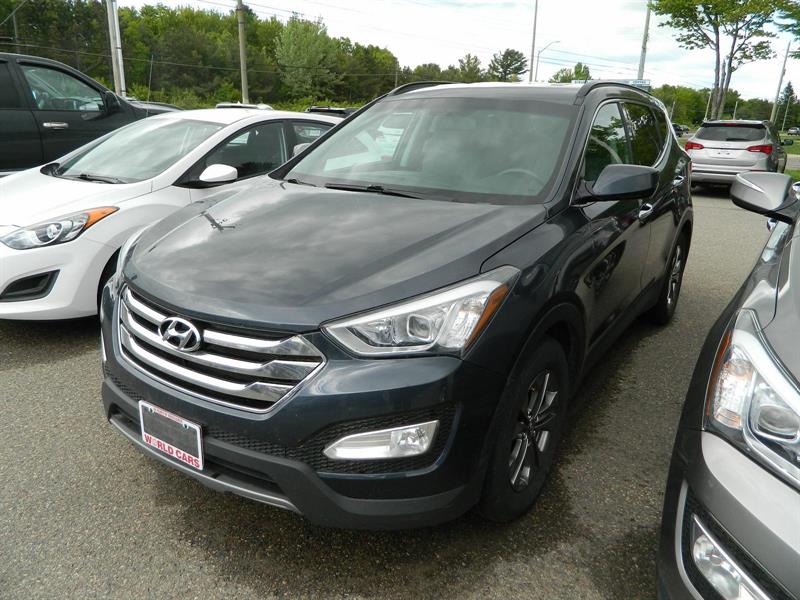 Hyundai Santa Fe GL 2013 à vendre Hyundai
Santa Fe GL
2013